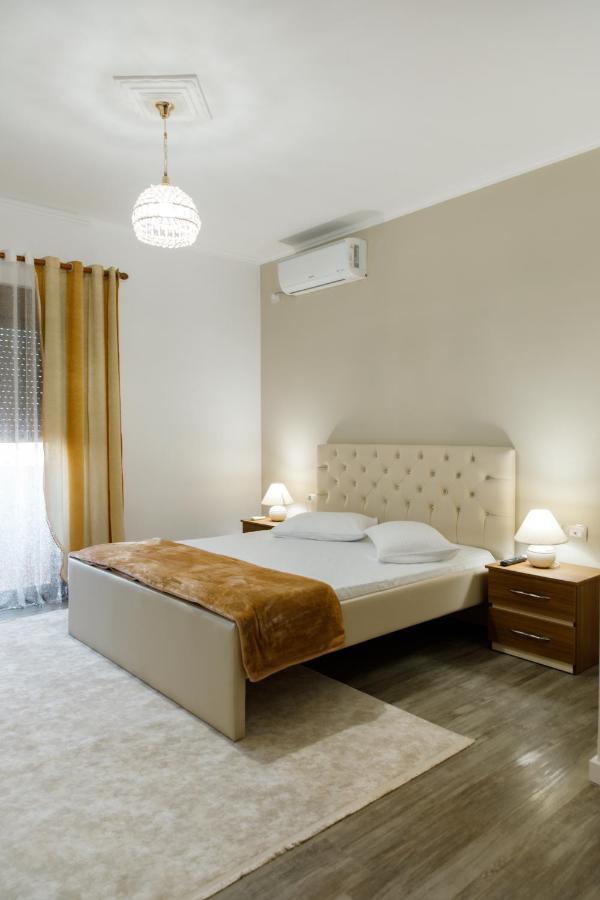The Luxe Apartments Gjirokastër Eksteriør bilde