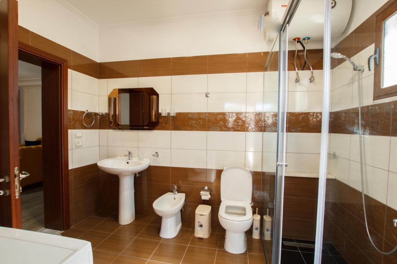 The Luxe Apartments Gjirokastër Eksteriør bilde