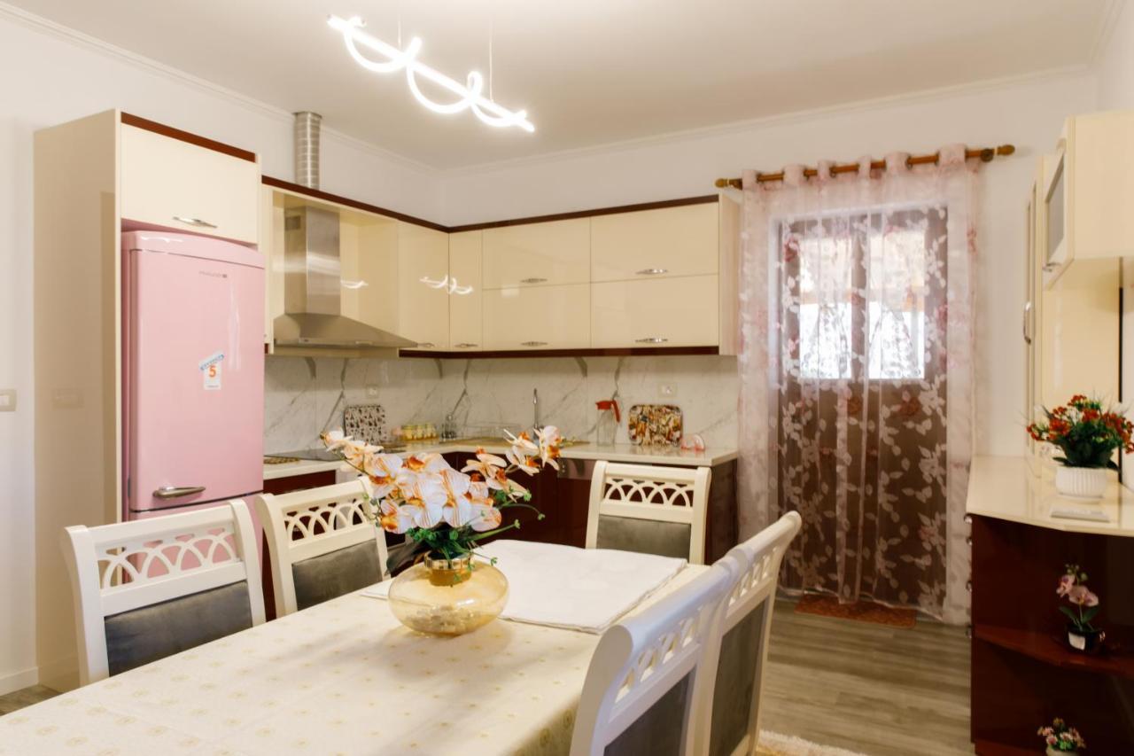 The Luxe Apartments Gjirokastër Eksteriør bilde