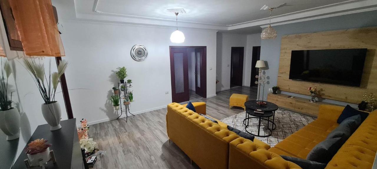 The Luxe Apartments Gjirokastër Eksteriør bilde