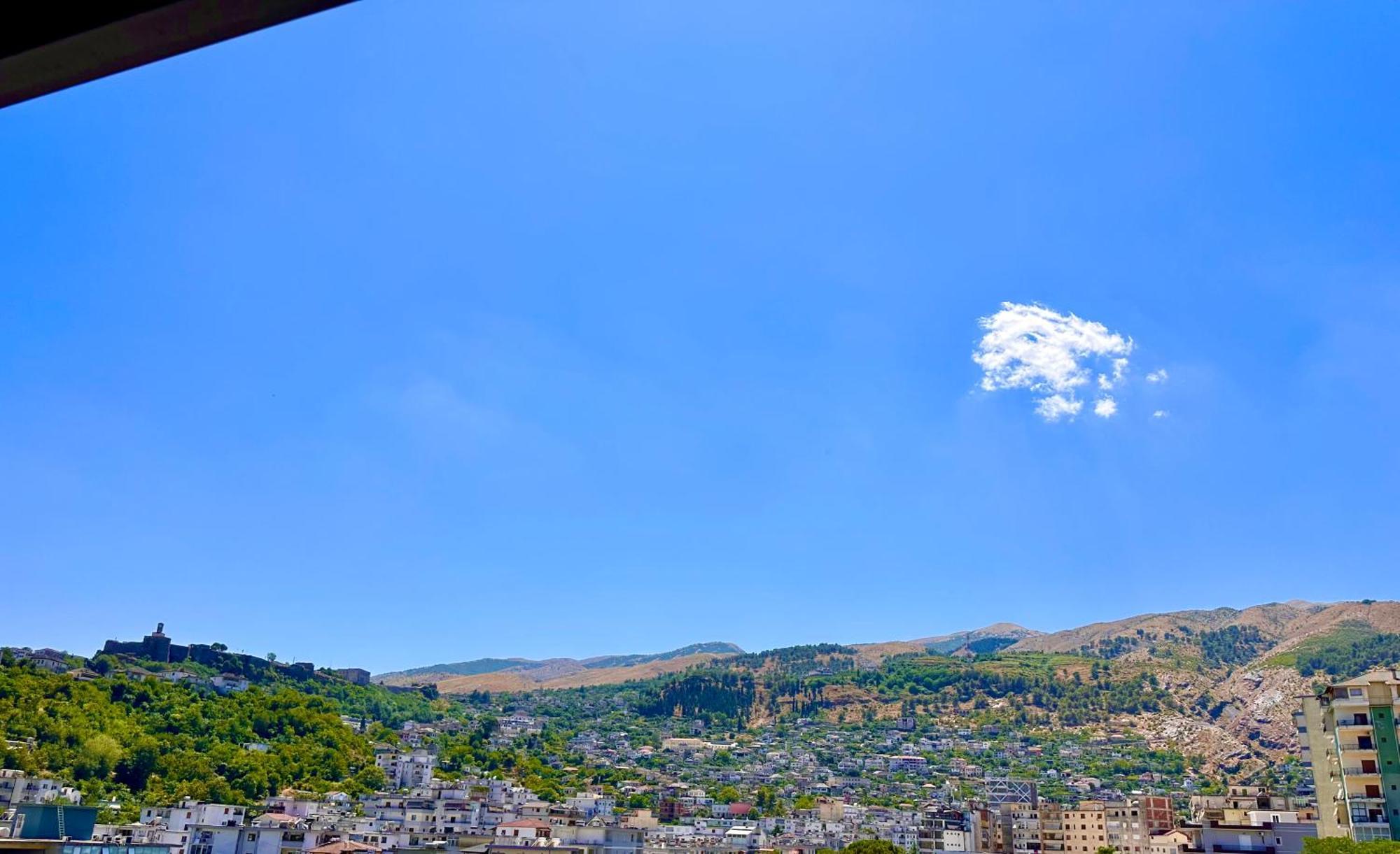The Luxe Apartments Gjirokastër Eksteriør bilde