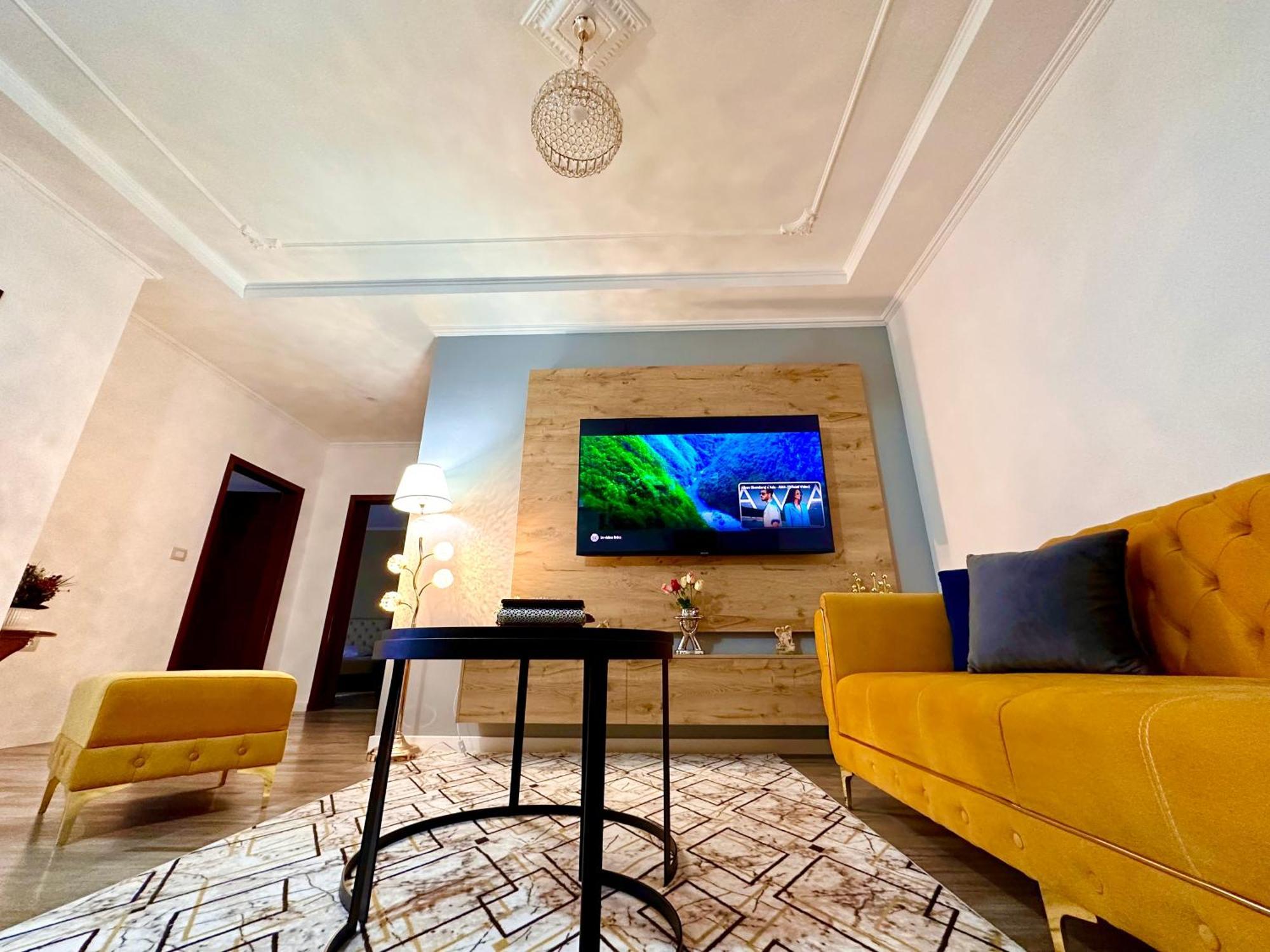 The Luxe Apartments Gjirokastër Eksteriør bilde